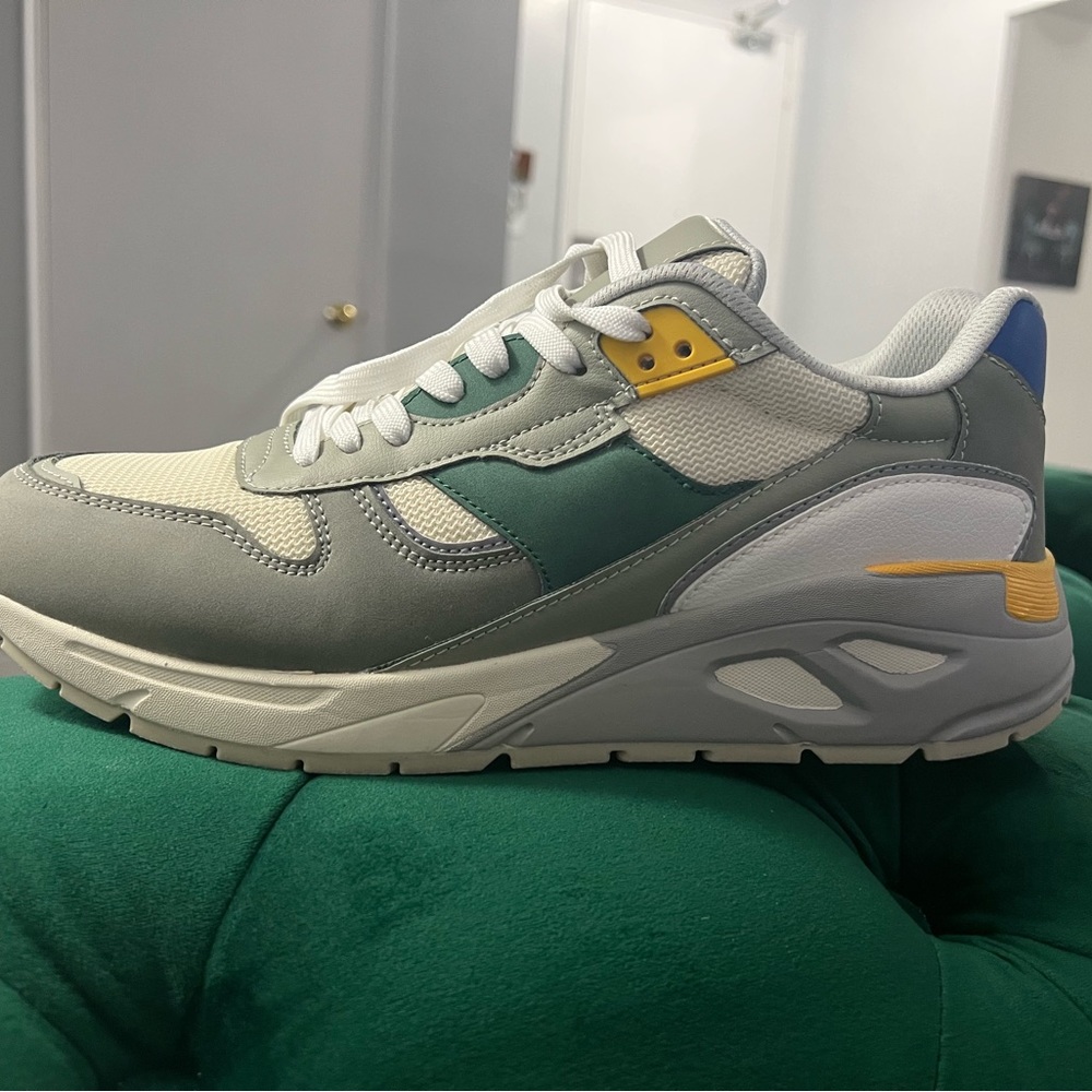 Brand new ZARA not used size 43